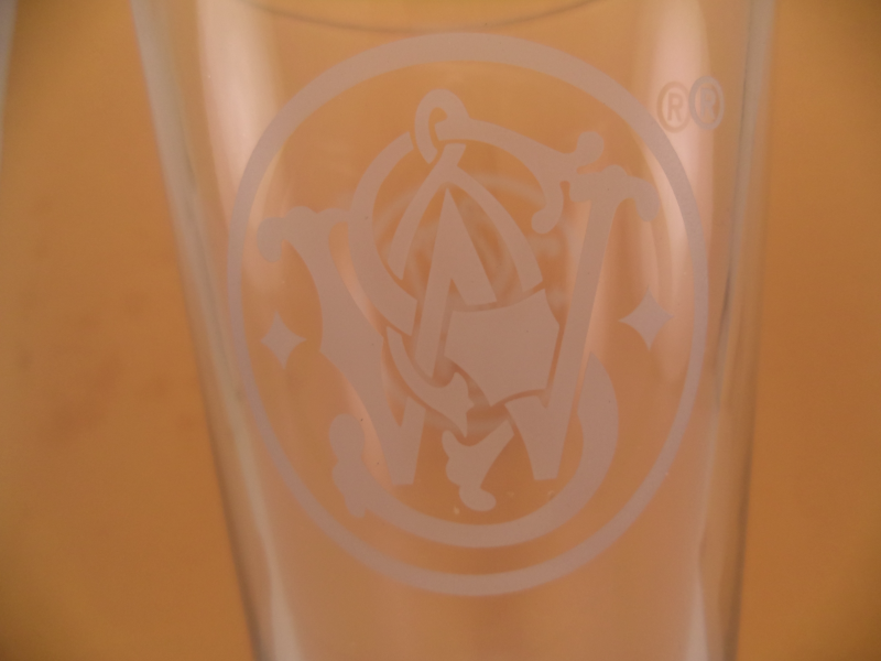 360000343 Smith & Wesson Memorablia 16 oz. Pub Glass Bar Glassware